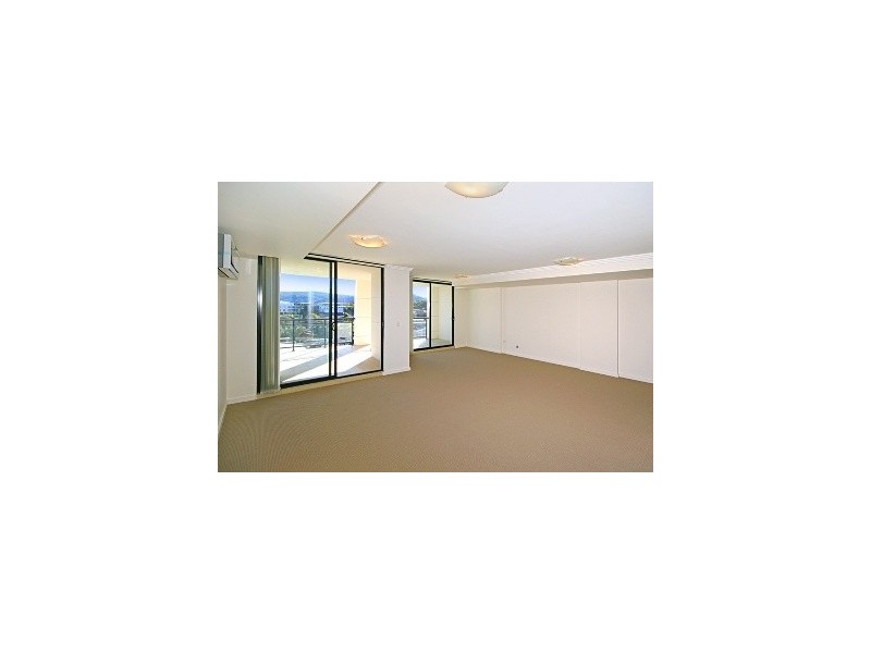 32/24-26 Watt Street, Gosford NSW 2250