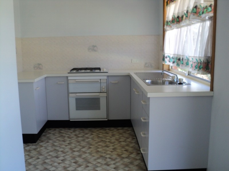 2 Jeffs Close, Kariong NSW 2250