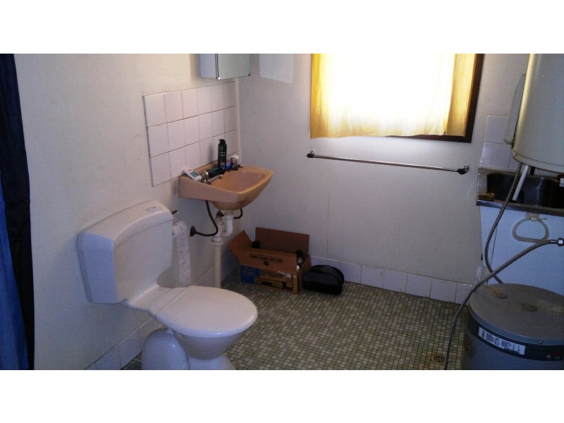 2/4 Para Road, Evanston SA 5116