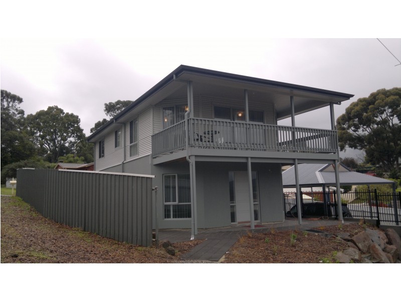 17 JARRAD ROAD, Happy Valley SA 5159