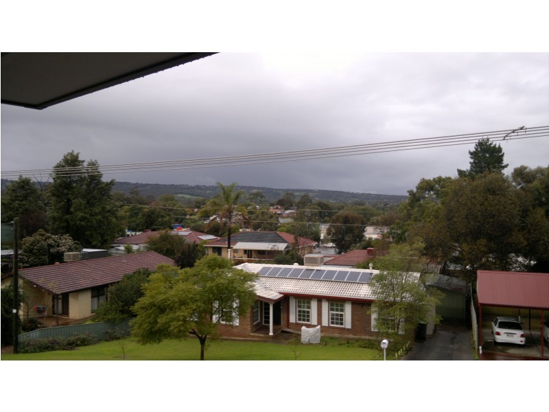 17 JARRAD ROAD, Happy Valley SA 5159