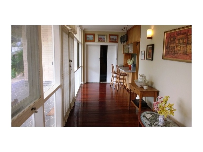 6 HYLAND AVENUE, Darlington SA 5047