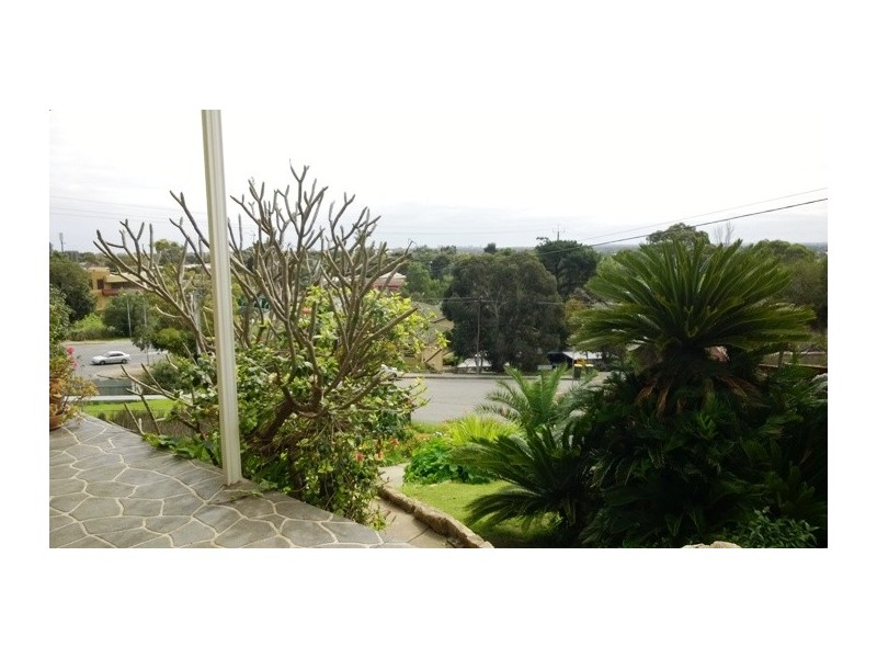 6 HYLAND AVENUE, Darlington SA 5047