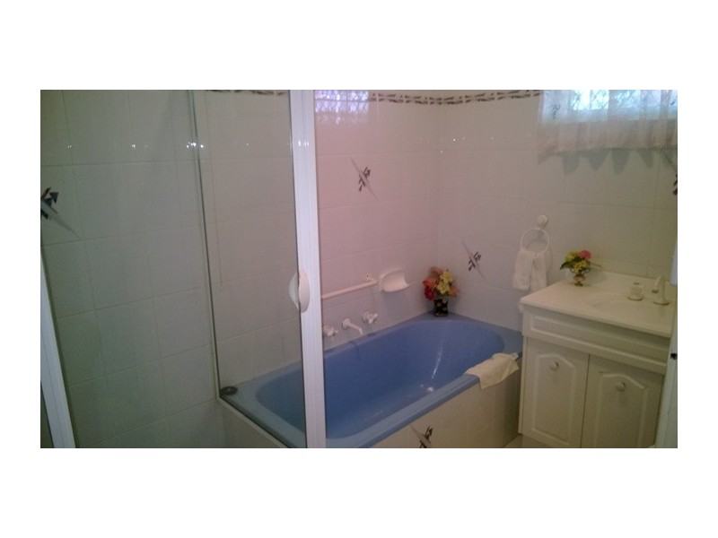 8 Everard Ave, Keswick SA 5035