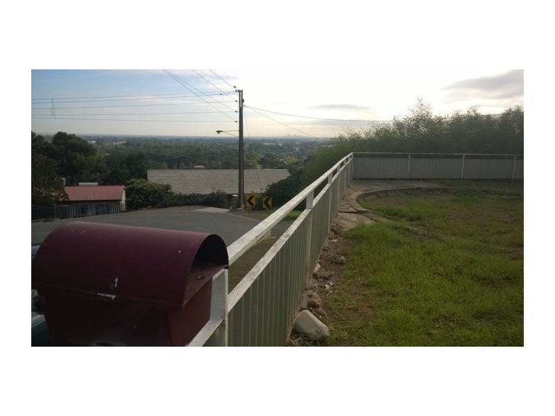 11 Hyland Ave, Darlington SA 5047