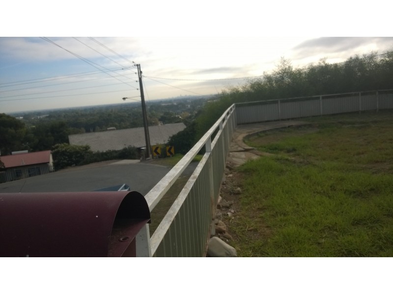 11 Hyland Ave, Darlington SA 5047