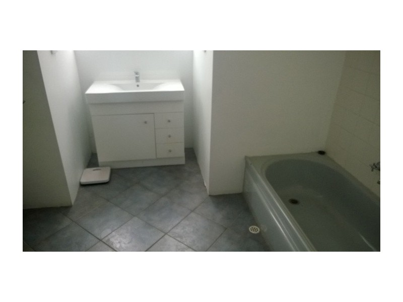 11 Hyland Ave, Darlington SA 5047