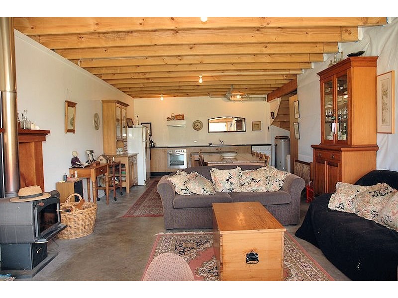 146 Yango Creek Rd, Wollombi NSW 2325