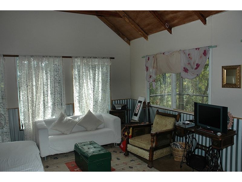 127 Bulls Run Road, Wollombi NSW 2325