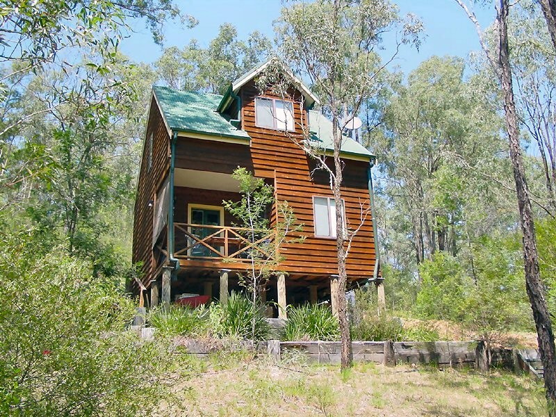 115 Blaxlands Arm Rd, Laguna NSW 2325