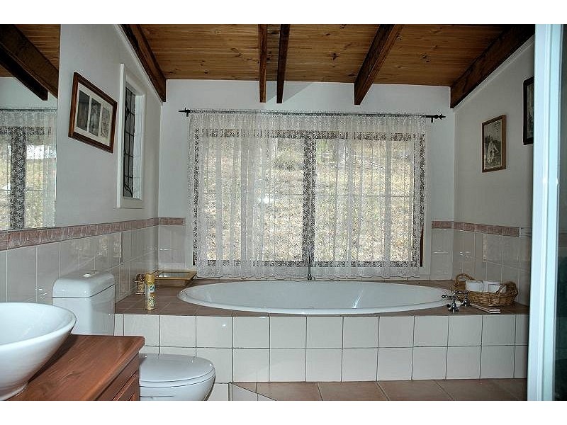 475 Yango Creek Rd, Wollombi NSW 2325