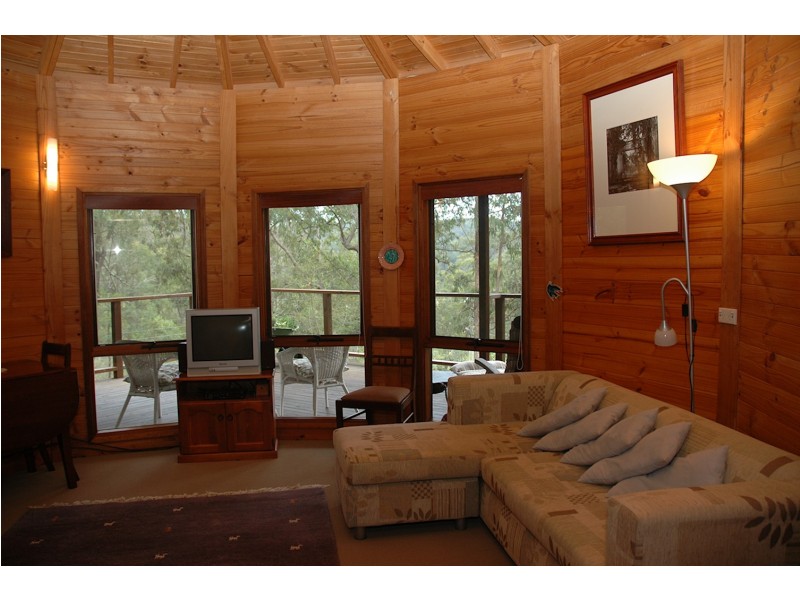 27 Burralong Valley Rd, Laguna NSW 2325