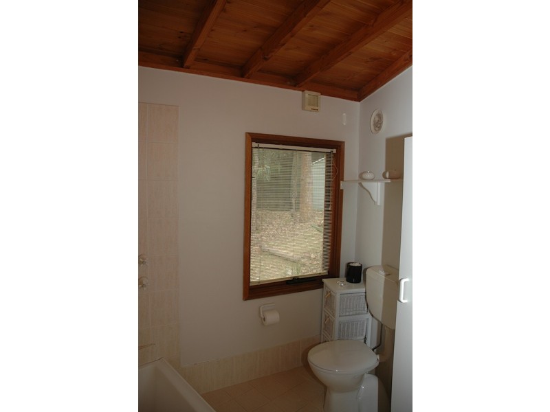 27 Burralong Valley Rd, Laguna NSW 2325