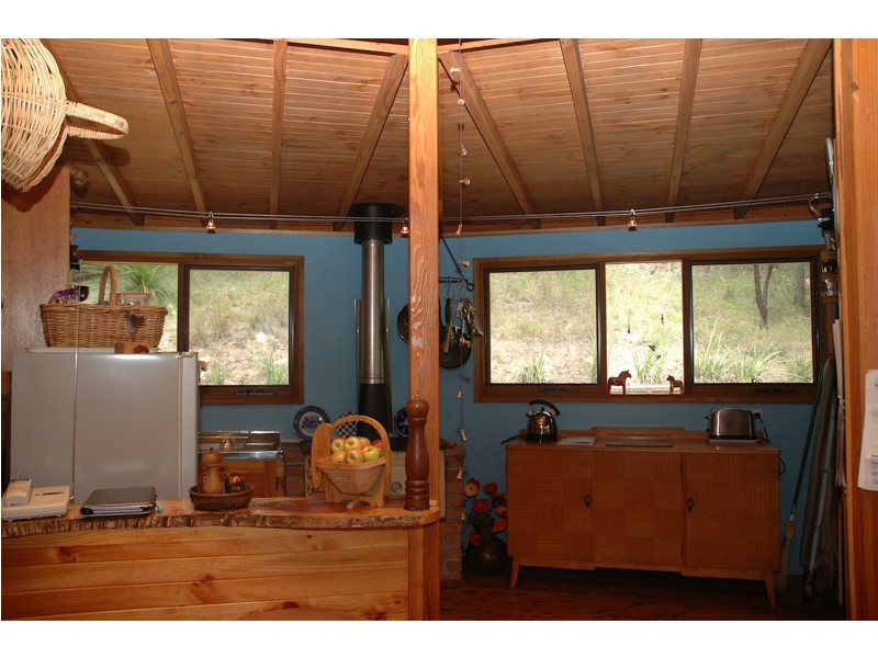 27 Burralong Valley Rd, Laguna NSW 2325