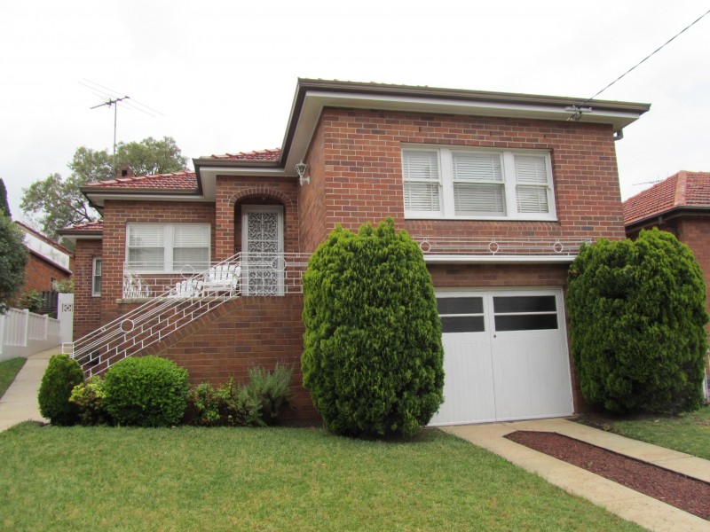 50 Monaro Avenue, Kingsgrove NSW 2208