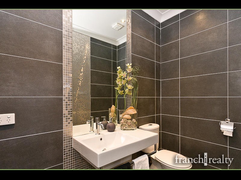 91 Harts Road, Indooroopilly QLD 4068