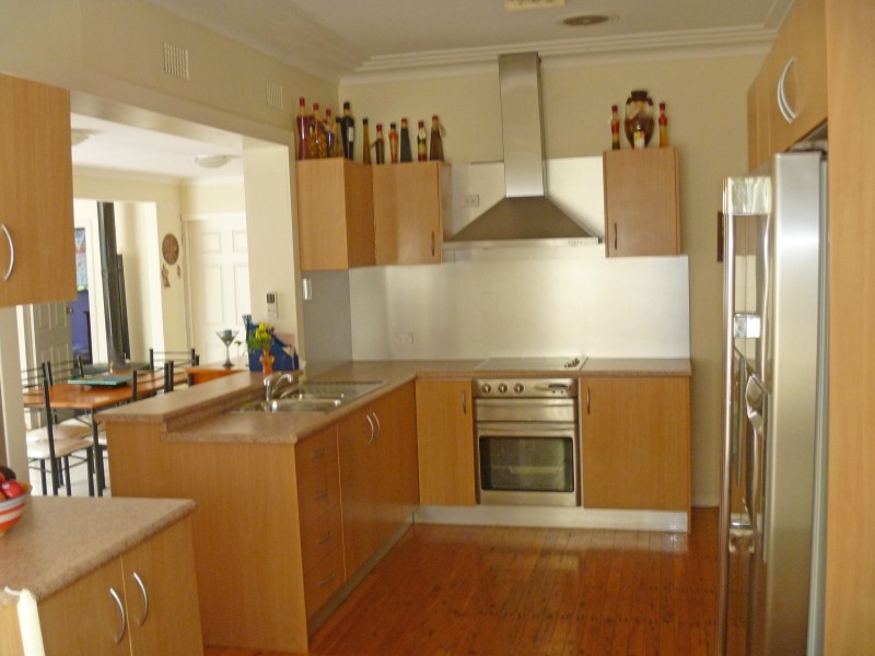 Bradbury NSW 2560