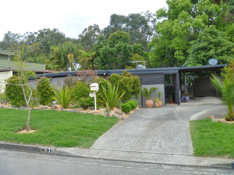 Ruse NSW 2560