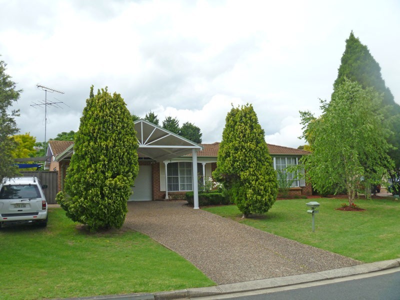 3 Lamb Pl, Elderslie NSW 2570