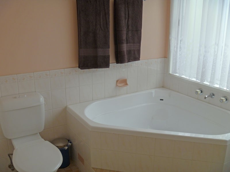 3 Lamb Pl, Elderslie NSW 2570