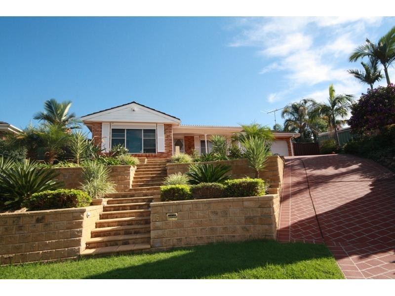 5 Drood Pl, Ambarvale NSW 2560