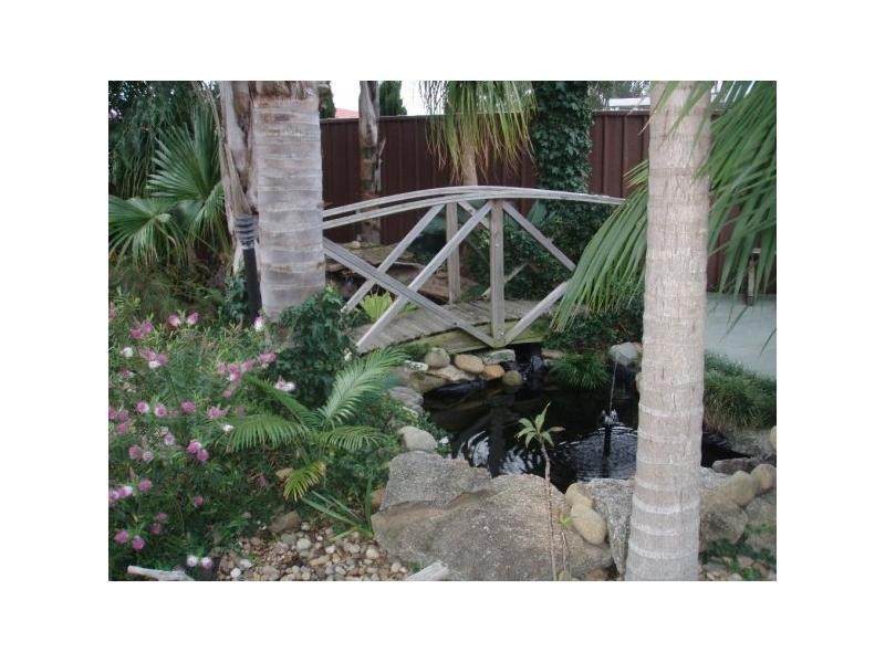 5 Drood Pl, Ambarvale NSW 2560