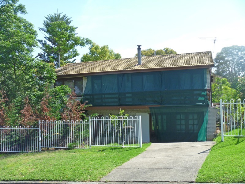 30 Tallowwood Cres, Bradbury NSW 2560