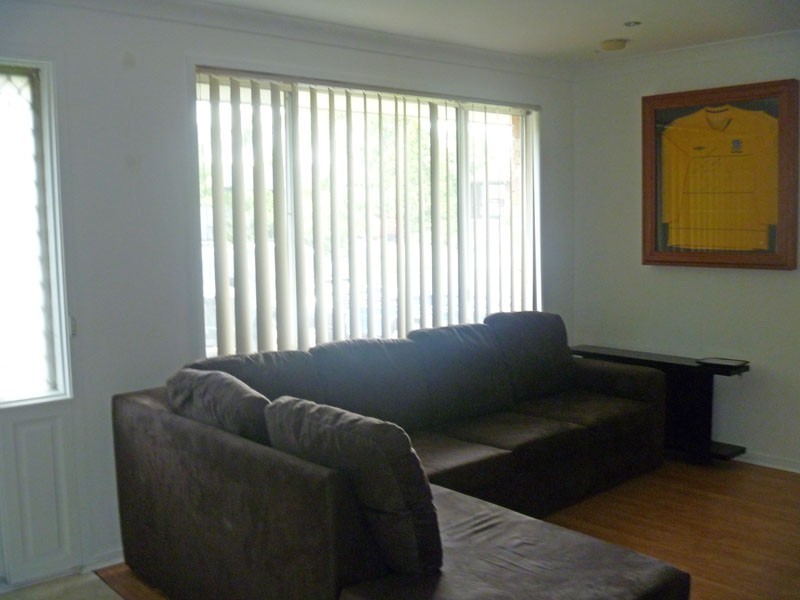 4 Zeppelin Pl, Raby NSW 2566