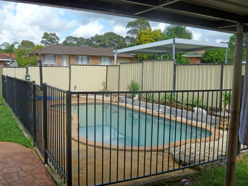 4 Zeppelin Pl, Raby NSW 2566