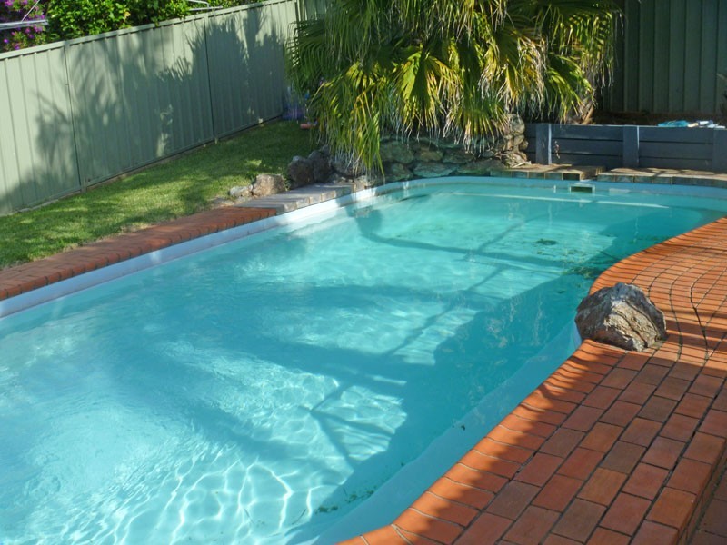 4 Jarrah Pl, Bradbury NSW 2560