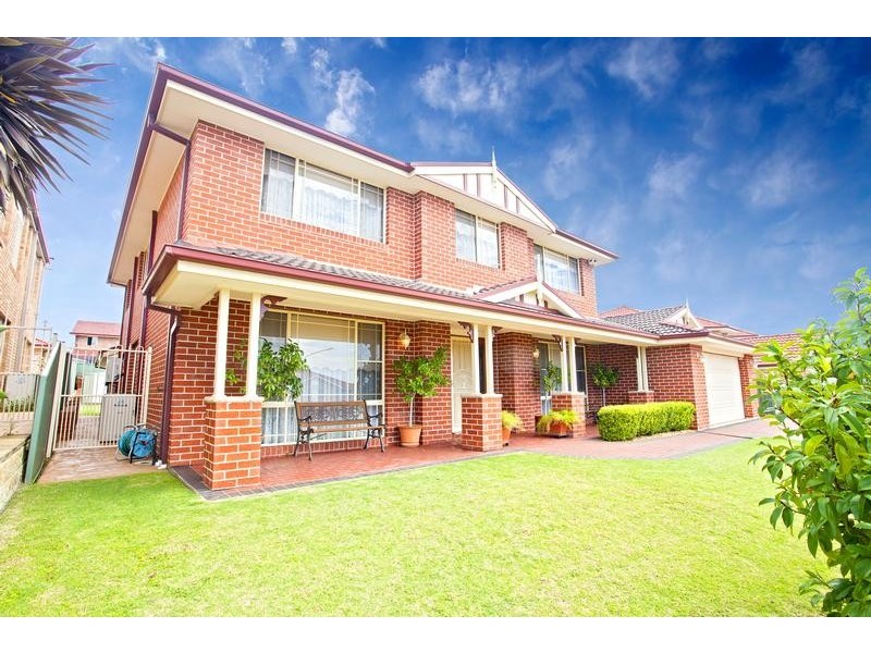 37 Braeside Cr, Glen Alpine NSW 2560