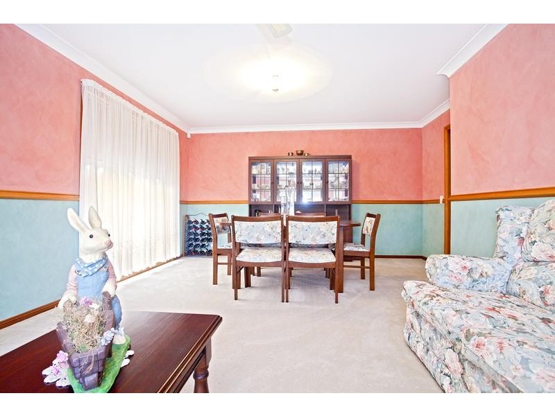37 Braeside Cr, Glen Alpine NSW 2560