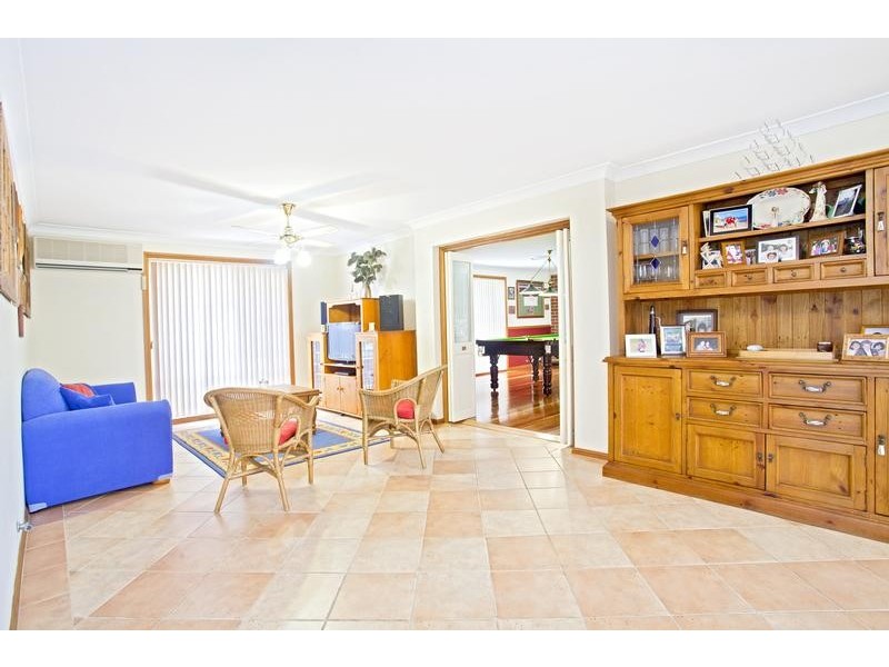 37 Braeside Cr, Glen Alpine NSW 2560