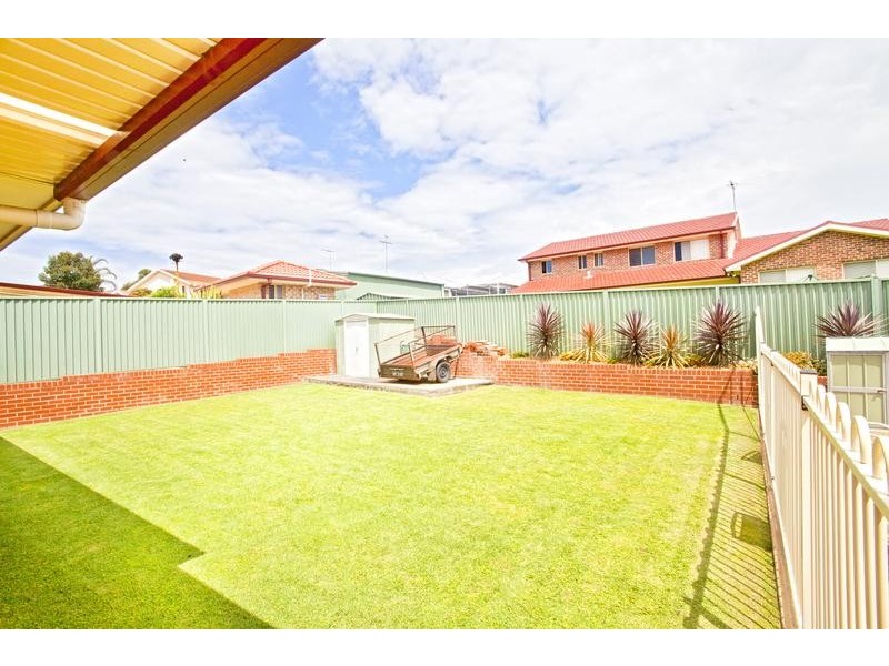 37 Braeside Cr, Glen Alpine NSW 2560