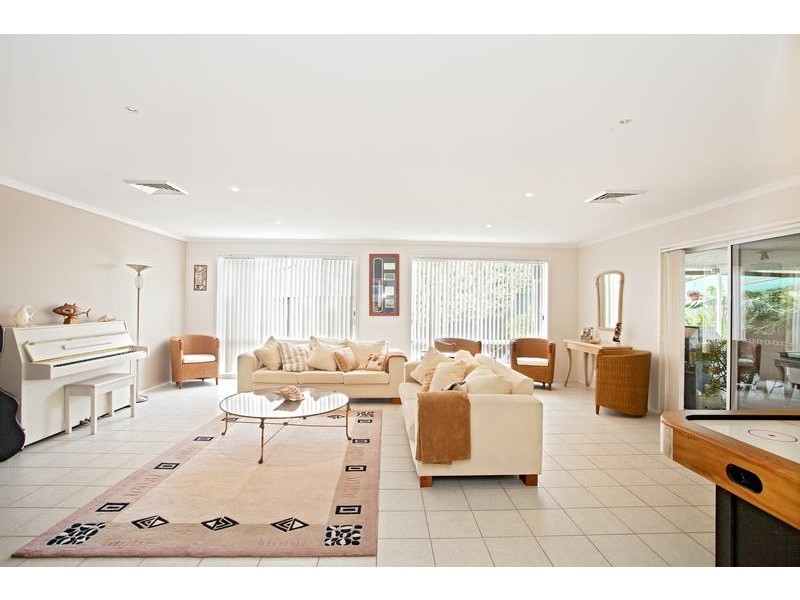 14 Phoenix Pl, Narellan Vale NSW 2567