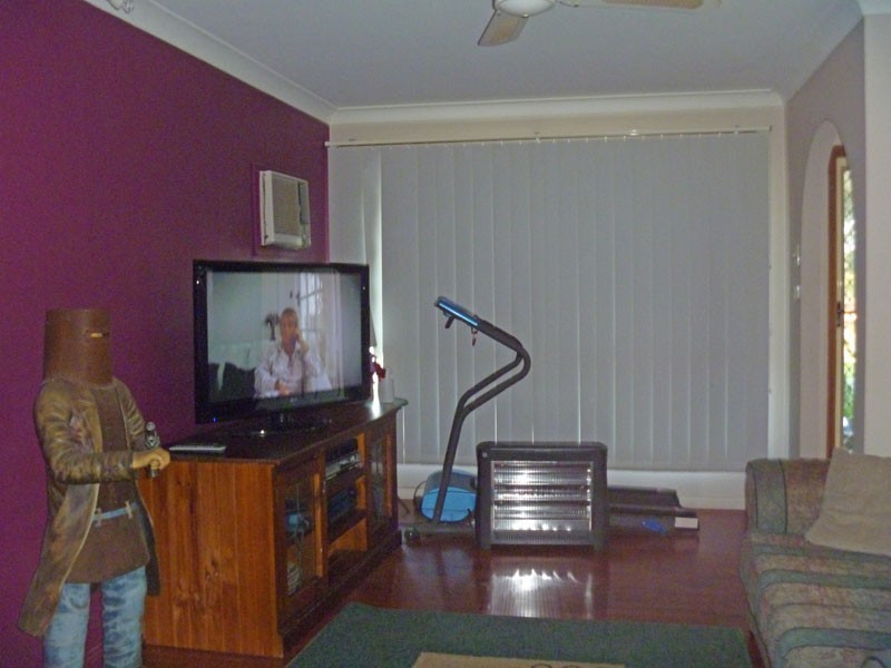 15 Osburn Rd, St Helens Park NSW 2560
