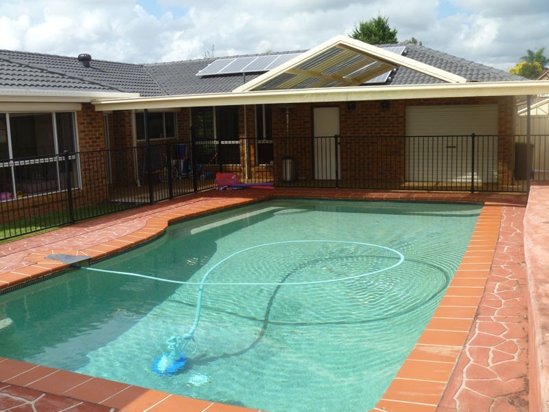 8 Jordan Pl, Kearns NSW 2558