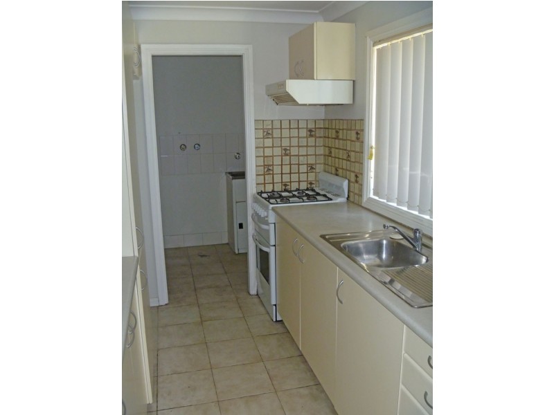 6/3 Illawong Rd, Leumeah NSW 2560