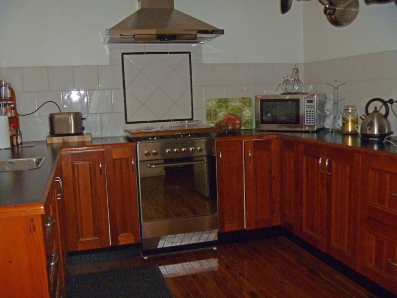 3 Bundarra Rd, Campbelltown NSW 2560