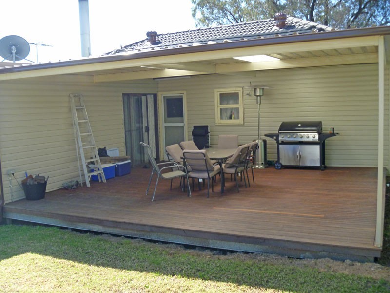 3 Bundarra Rd, Campbelltown NSW 2560