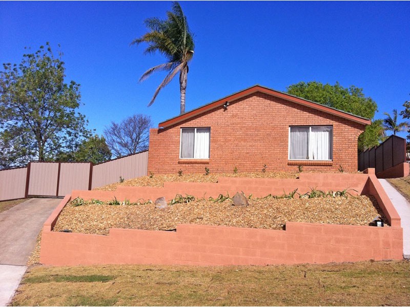 16 Holborn St, Ambarvale NSW 2560