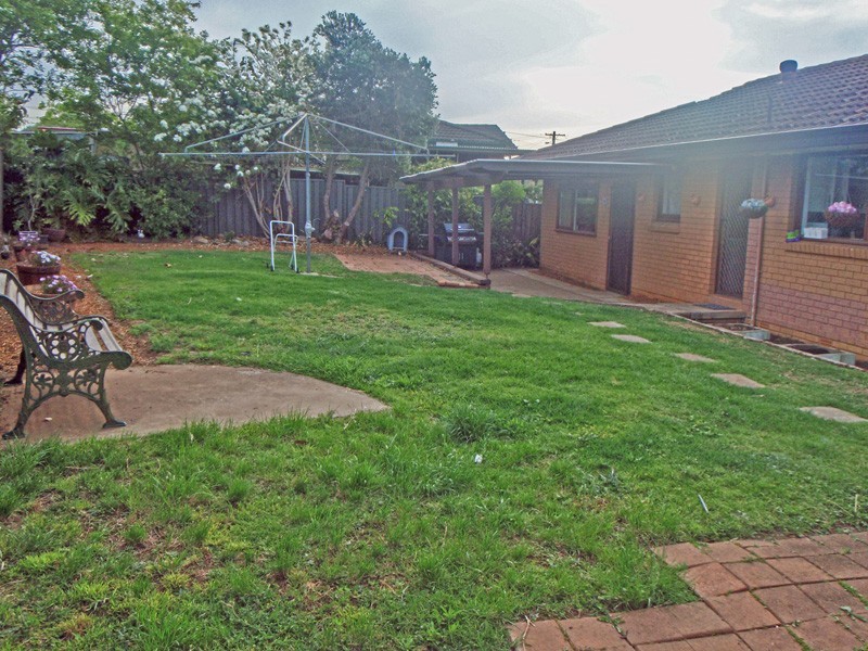 70 Paterson St, Campbelltown NSW 2560