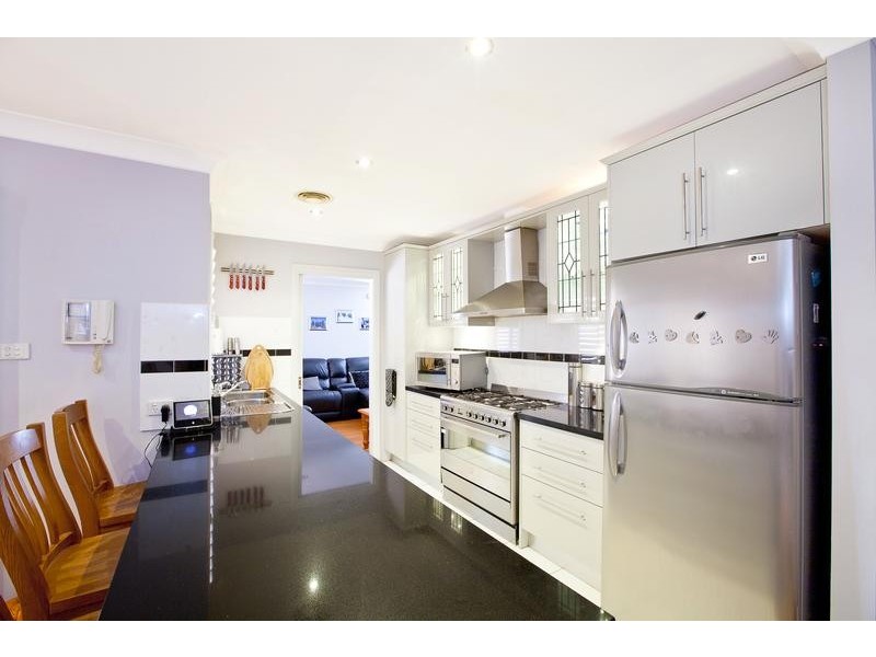 2 Freeman CCT, Ingleburn NSW 2565