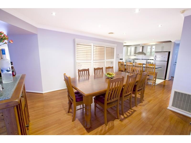 2 Freeman CCT, Ingleburn NSW 2565