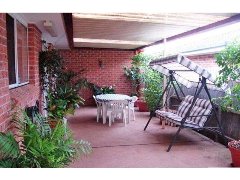 9 Gadshill Place, Rosemeadow NSW 2560