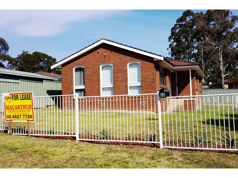 30 Dandenong Crescent, Ruse NSW 2560