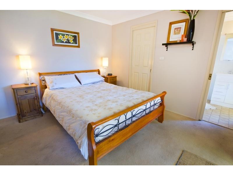 2 Vale CCT, Narellan Vale NSW 2567