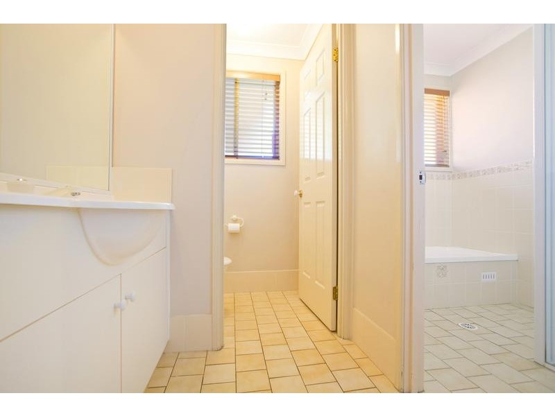 2 Vale CCT, Narellan Vale NSW 2567