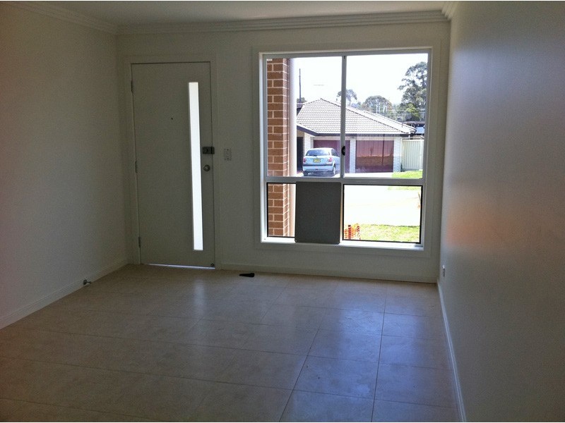 13 Percival Ave, Ingleburn NSW 2565