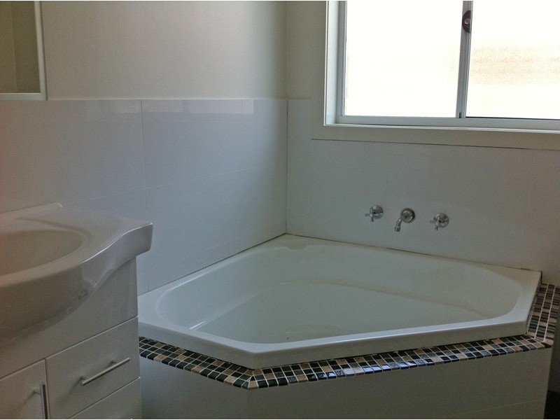 13 Percival Ave, Ingleburn NSW 2565